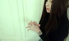 Aranyos barátnő bevallja szexuális vágyait egy házi POV videóban
